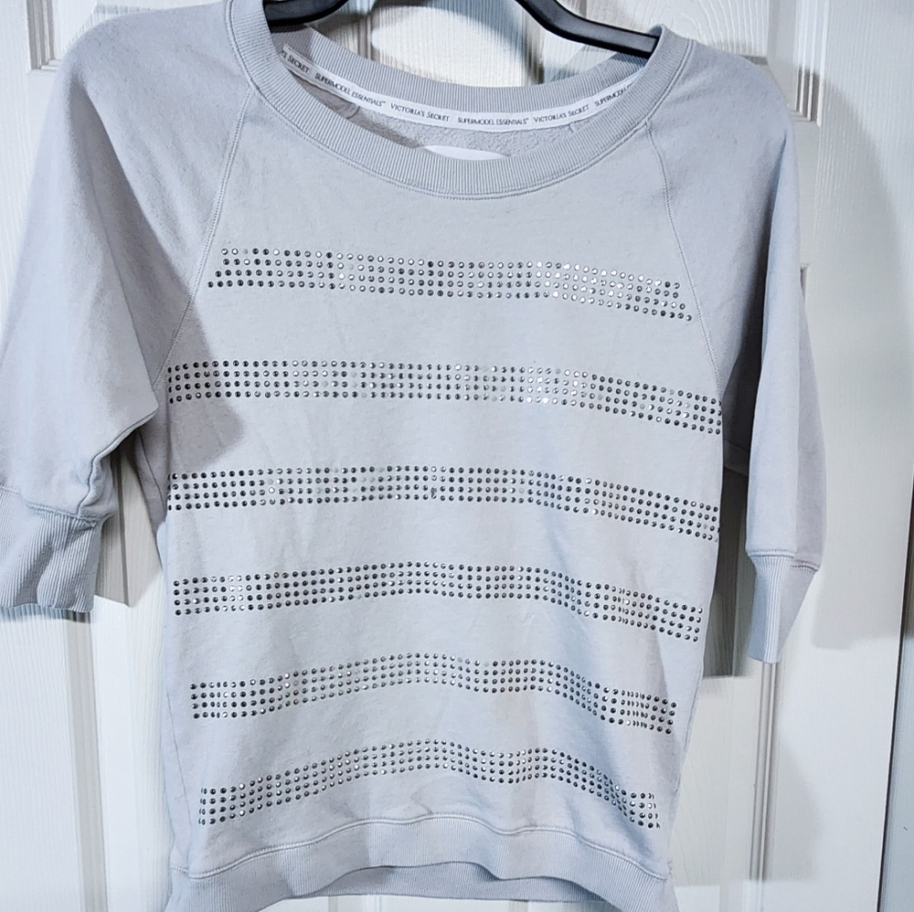 Moving sale plus 30% off bundles XS VS Supermodel Essentials 3/4 slv sweatshirt